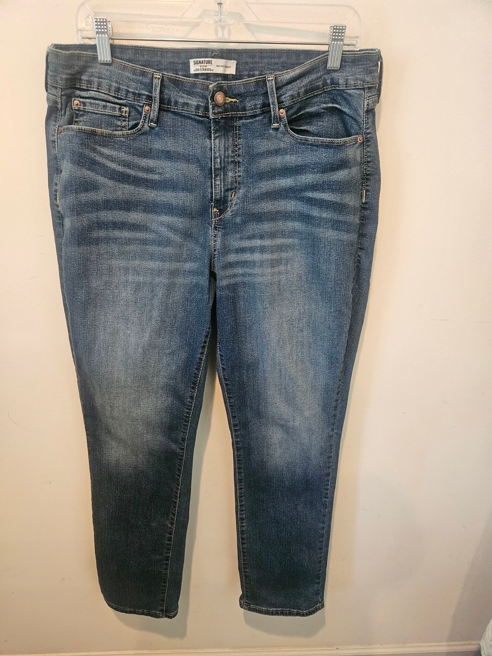 Signature by Levi Strauss Mid-Rise Straight Leg Blue Jeans, 16M